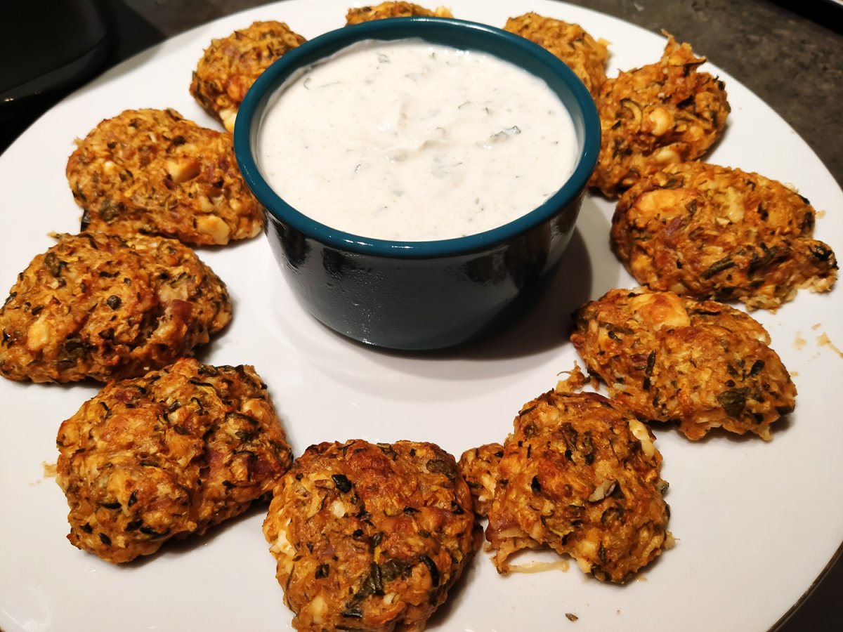 balákia kolokythioú ou boulettes de courgettes (μπαλάκια κολοκυθιού)