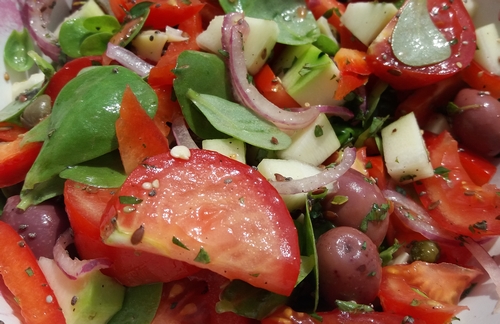 Salade de pourpier et de crudités
