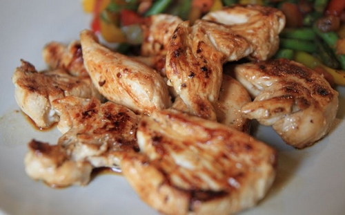 Poulet mariné au barbecue